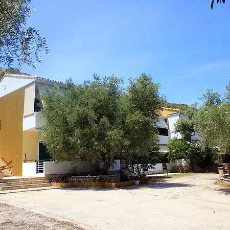 Apartahotel Nikolas Áyios Nikítas