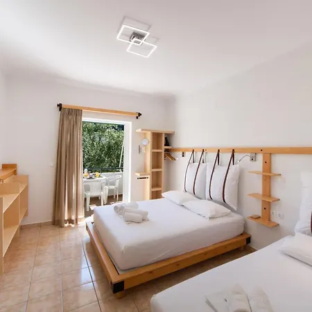 Apart Otel Nikolas