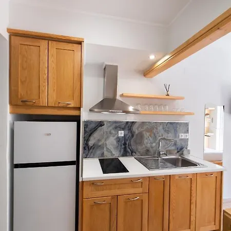 Nikolas Áyios Nikítas