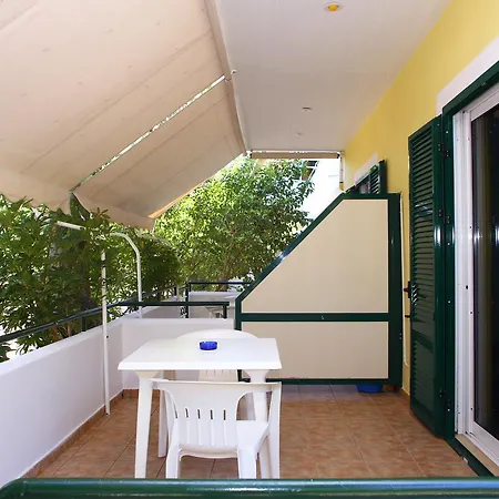 Hotel apartamentowy Nikolas Áyios Nikítas