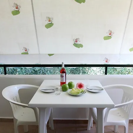 Apart Otel Nikolas